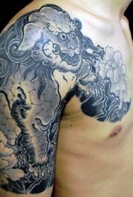 Patrón de tatuaje de flor de peonía de león blanco y negro de estilo asiático medio