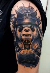 modello tatuaggio guerriero panda spalla colore