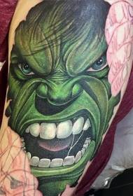 nedokončana jezna hulk Barvni vzorec tatoo na ramenih