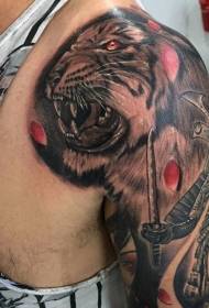 realistische Farbe Schultertiger mit Samurai Tattoo Muster