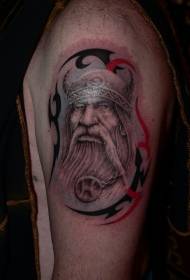 Wzór tatuażu na ramieniu stary przywódca wojownika wikingów
