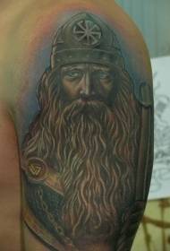 Tranquillo disegno del tatuaggio pirata occhio blu sulla spalla
