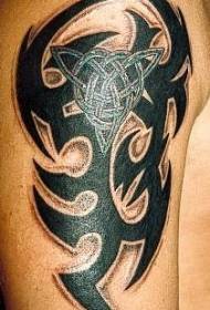 Törzsi fekete váll logó tetoválás minta