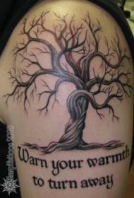 rameno smeđe drvo s slovima u kombinaciji sa slikama tetovaža
