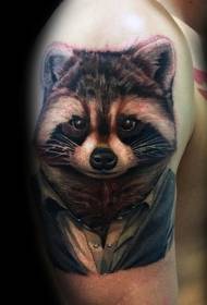 spalla realista mudellu di tatuaggi di raccoon spalle