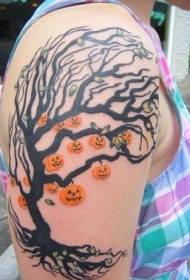 Цвят на рамото с малка тиква за оригинални татуировки на Хелоуин