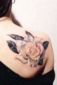 Modello di tatuaggio realistico bianco rosa superficie