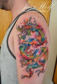 Ison käsivarren sateenkaarivärinen aasialaisen lohikäärmeen akvarellityylinen tatuointikuvio