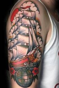 Barcă cu pânze în culori vechi, cu model de tatuaj glob