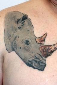 男性肩部卡通水犀牛纹身图案