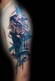 Na ramenu moderna vjetrena šarena planinska tetovaža s uzorkom tetovaže od vilenjaka