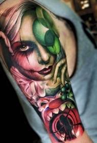 Incredibile donna spalla colorata con motivo a tatuaggio floreale