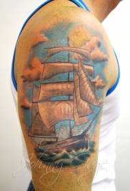 Estilo de debuxos animados de gran brazo patrón de tatuaxe de barco de vela