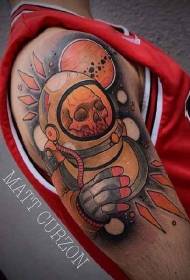 modello di tatuaggio astronauta teschio colore spalla