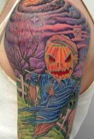 spaventapasseri color spalla con misterioso tatuaggio del cielo notturno