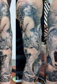 model de tatuaj Paulo Wolf și fată gri de umăr