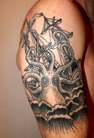 Grouss Arm al Schoul schwaarz Linn grouss Kraken mat Segelboot Tattoo Muster