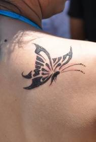 Svart enkelt butterfly-tatoveringsmønster