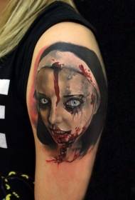 Lielās rokas krāsa rāpojoši asiņaini sievietes portreta tetovējuma raksts