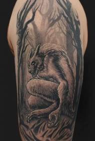 Dab Ntxwg Nyoog Werewolf Tattoo Txawv hauv Arms Dark Forest