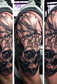 Braccio realistico in frassino nero con motivo a tatuaggio vecchio orologio
