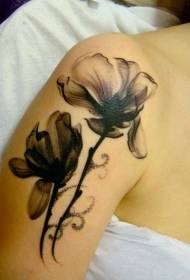 Modèle de tatouage de gros bras de coquelicots noirs