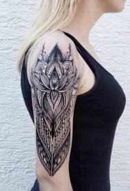 Девојка е голема рака црно-бела барокна декоративна шема на тетоважи
