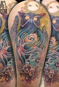 Iso värikäs paholaisen pöllön tatuointikuvio