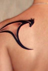 Patrón de tatuaxe de espalda do dragón negro tribal