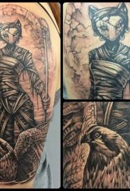 Niesamowity czarny, tajemniczy wzór tatuażu czarownicy z dużym ramieniem