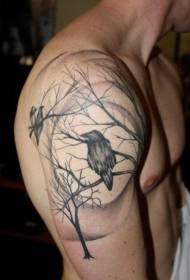 Padrão de tatuagem ombro floresta negra e corvo