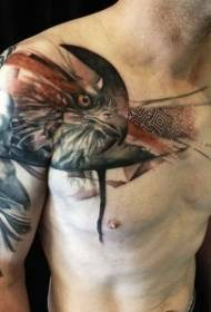 Modello di tatuaggio di grande uccello di colore realistico della spalla