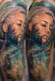 Brazo grande estilo moderno cielo estrellado colorido con patrón de tatuaje de retrato femenino