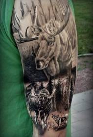 Granda brako mirindas nigran elk kun ŝnura tatuaje lupo