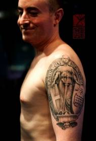 Modello di tatuaggio lettera statua statua in bianco e nero con belle spalle