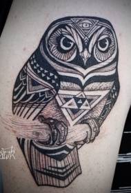 Tribal style black owl pola lengan besar
