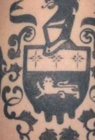 Stor arm svart familj badge tatuering mönster