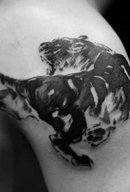 Чорний тигр татуювання візерунок на плечі