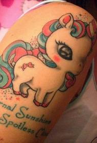 Stor arm sød tegneserie pony med gnister og brev tatoveringsmønster