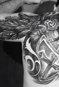 Назад чорна-шэры фантастычны воін з крыламі і шчытом, малюнак татуіроўкі