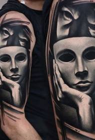 Grouss Aarm schwaarz a wäiss realistesch grujeleg Masker Tattoo Muster