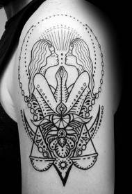 Bulge garis cermin hitam wanita dengan corak tatu Libra