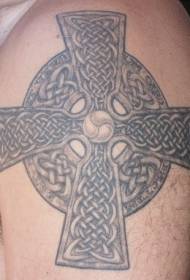 Ķeltu mezgla krusta plecu tetovējuma modelis