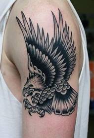 Modello del tatuaggio del braccio grande dell'aquila in bianco e nero della vecchia scuola