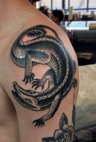 Ramena črno siva luštna vzorec tetovaže krokodila