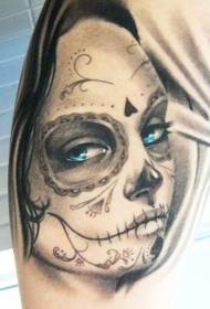 Modello di tatuaggio di bella cenere nera morte e occhi blu