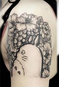 Çiçek dövme deseni ile büyük kol siyah beyaz acı çizgi film kaplumbağa