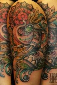 Indiai stílusú elefánt isten és díszes virág tetoválás mintával