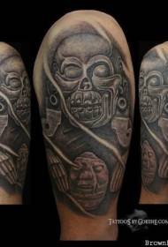 Groot arm spectaculair zwart-wit oud stenen tattoo-patroon