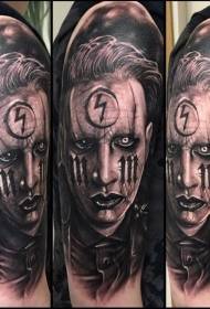 Modello di tatuaggio di grande braccio stile realistico personaggio nero ritratto ritratto simbolo del fulmine